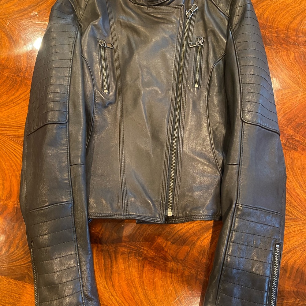 Woman leather jacket